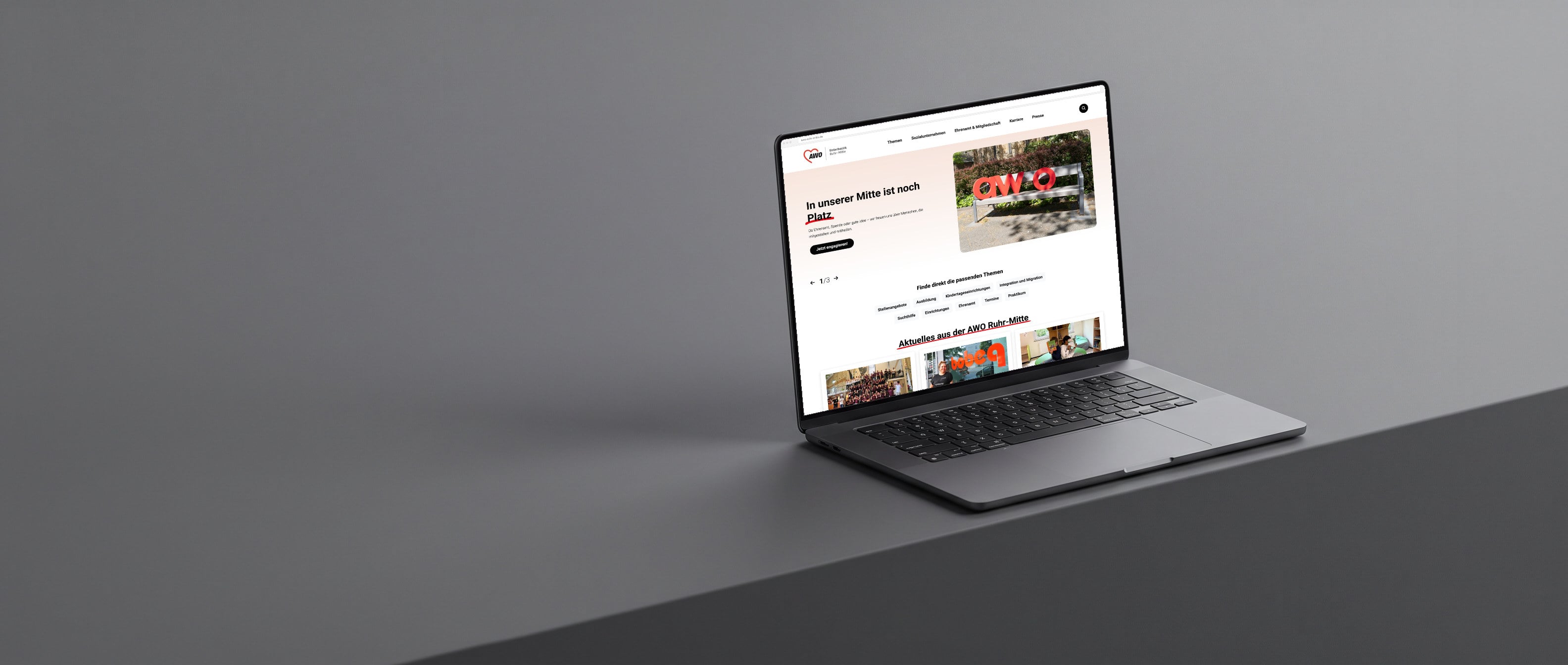 Die Website der AWO Ruhr-Mitte auf einem Notebook