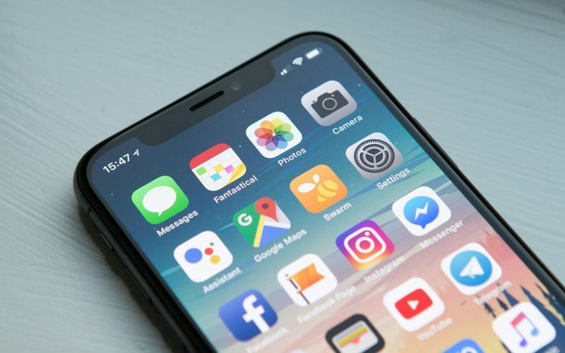Iphone mit Homescreen und App Icons